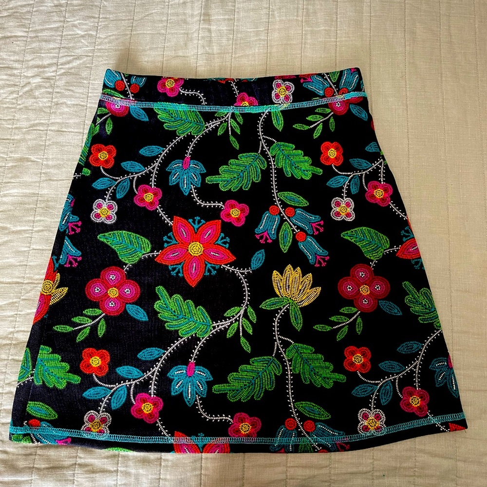 Double D Ranch Skirt, size XSmall, with vibrant colorful flowers!